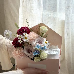 MF 5 - Fresh Flower With Cake