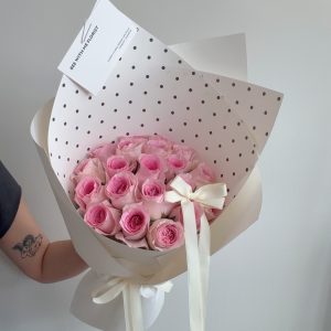Polka dot Pink Roses